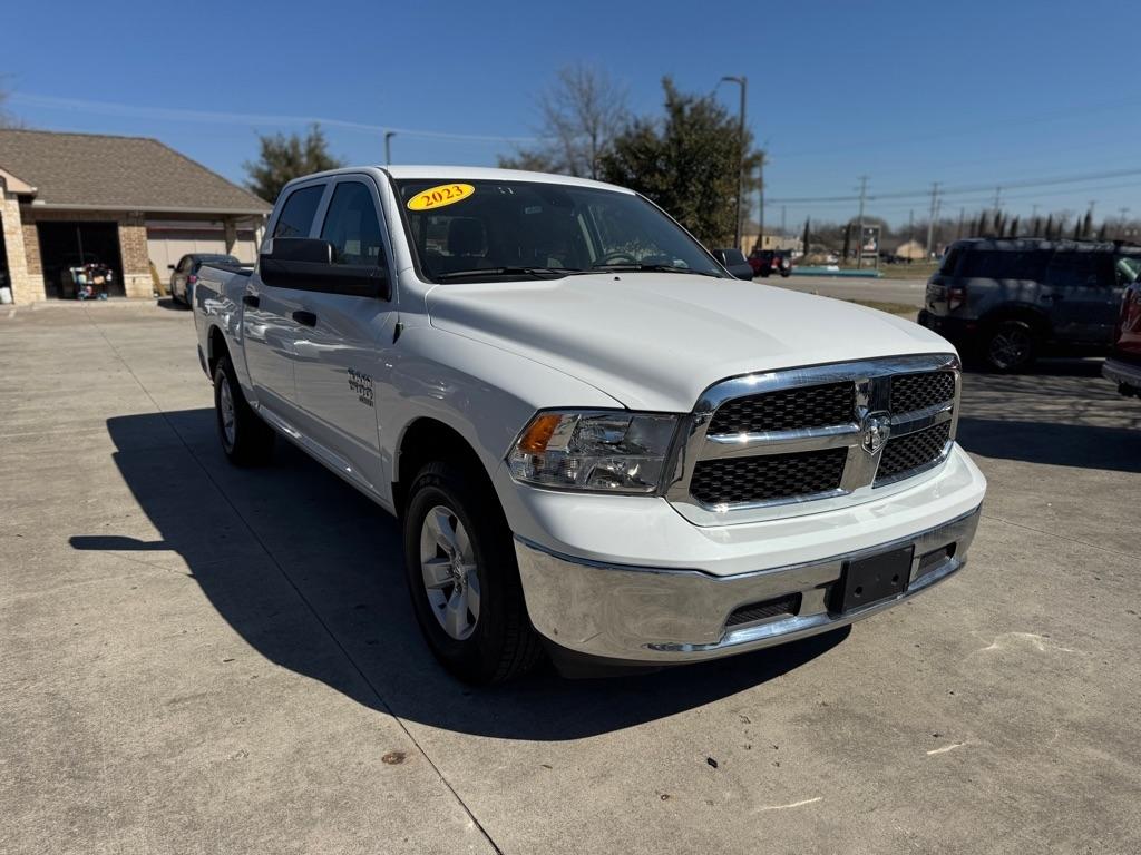 RAM 1500 Classic Tradesman Crew Cab SWB 4WD 2023