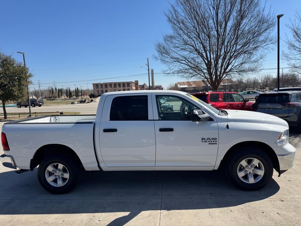 RAM 1500 Classic Tradesman Crew Cab SWB 4WD 2023