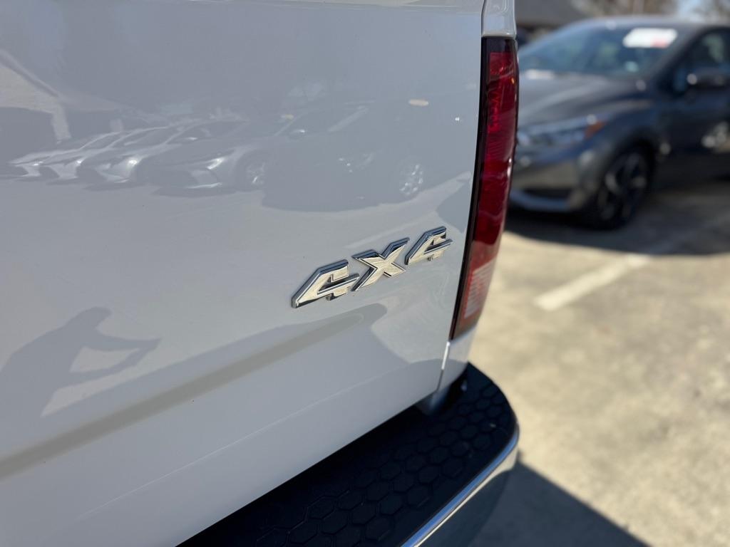 RAM 1500 Classic Tradesman Crew Cab SWB 4WD 2023