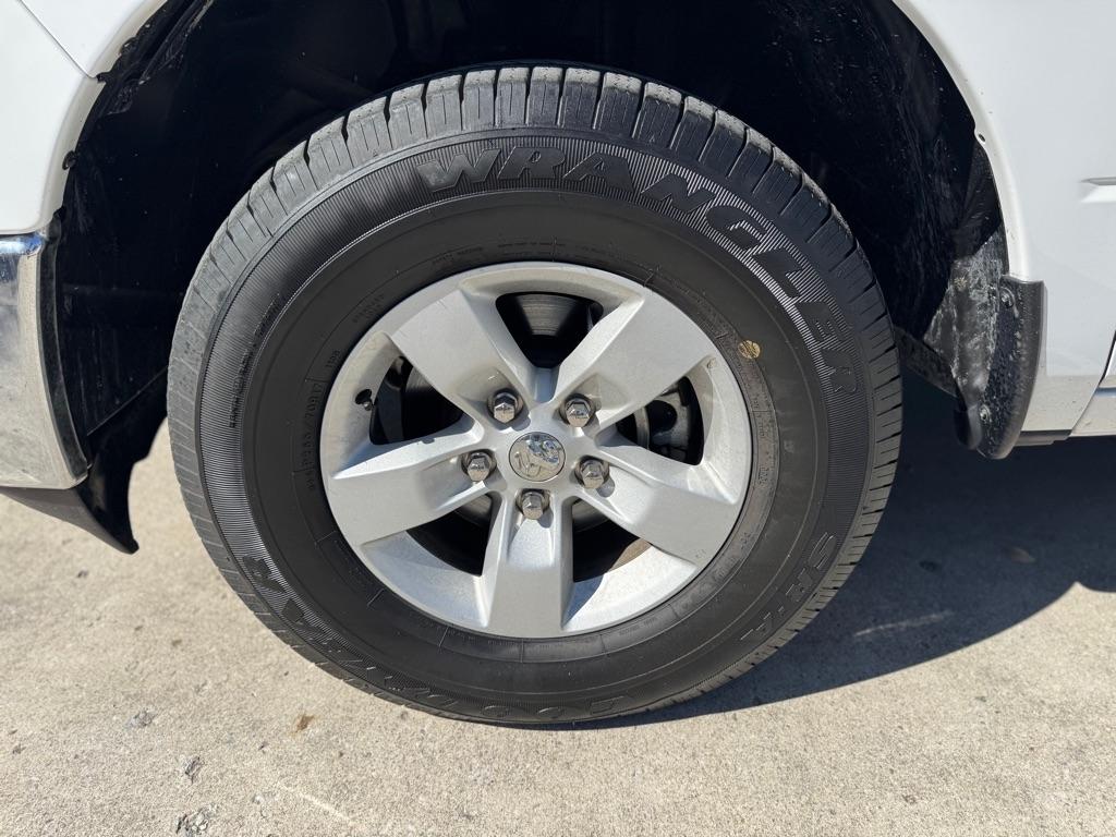 RAM 1500 Classic Tradesman Crew Cab SWB 4WD 2023