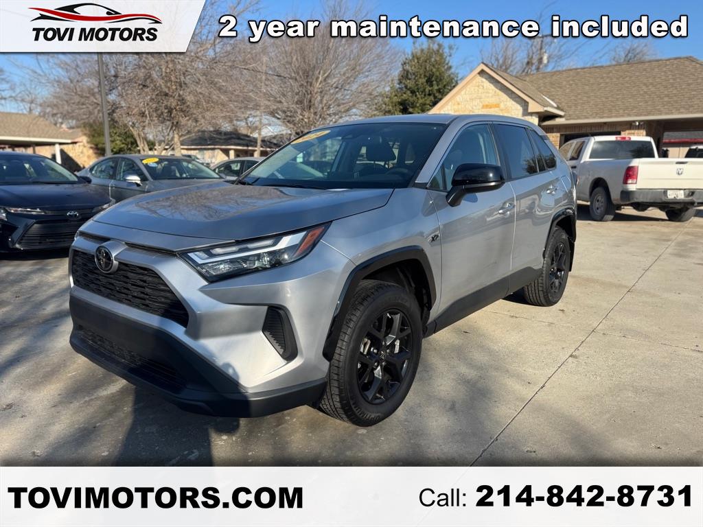 Toyota RAV4 LE 2024
