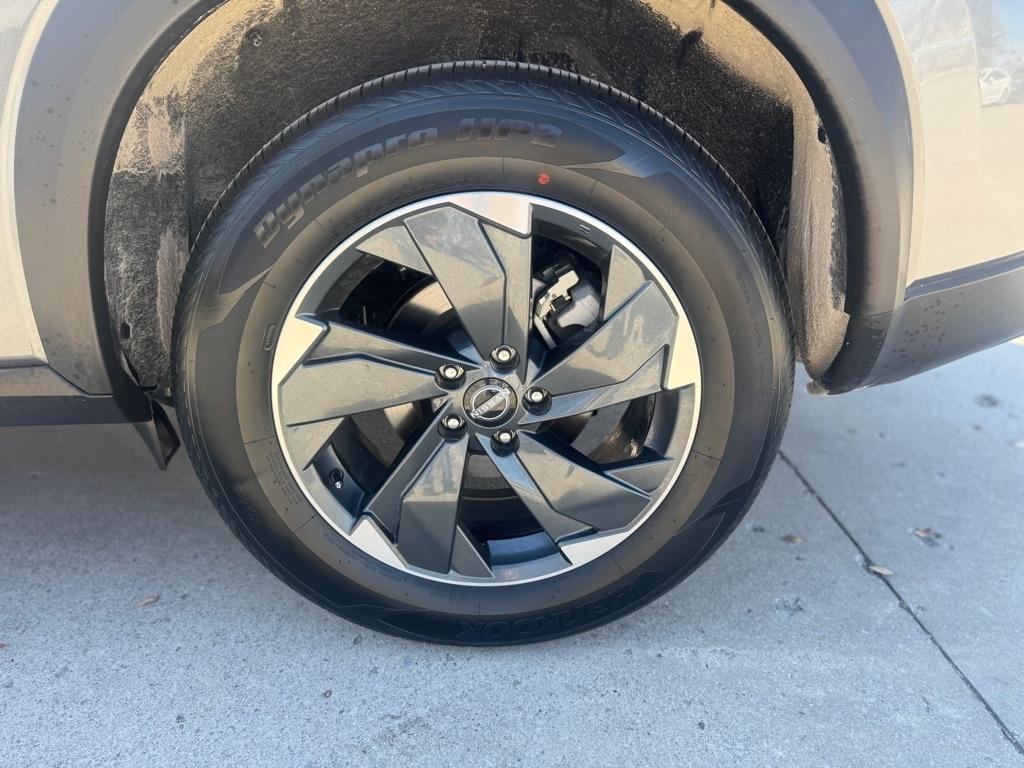 Nissan Rogue SV AWD 2025