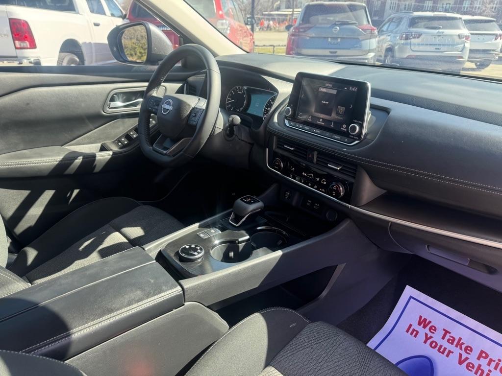 Nissan Rogue SV AWD 2025