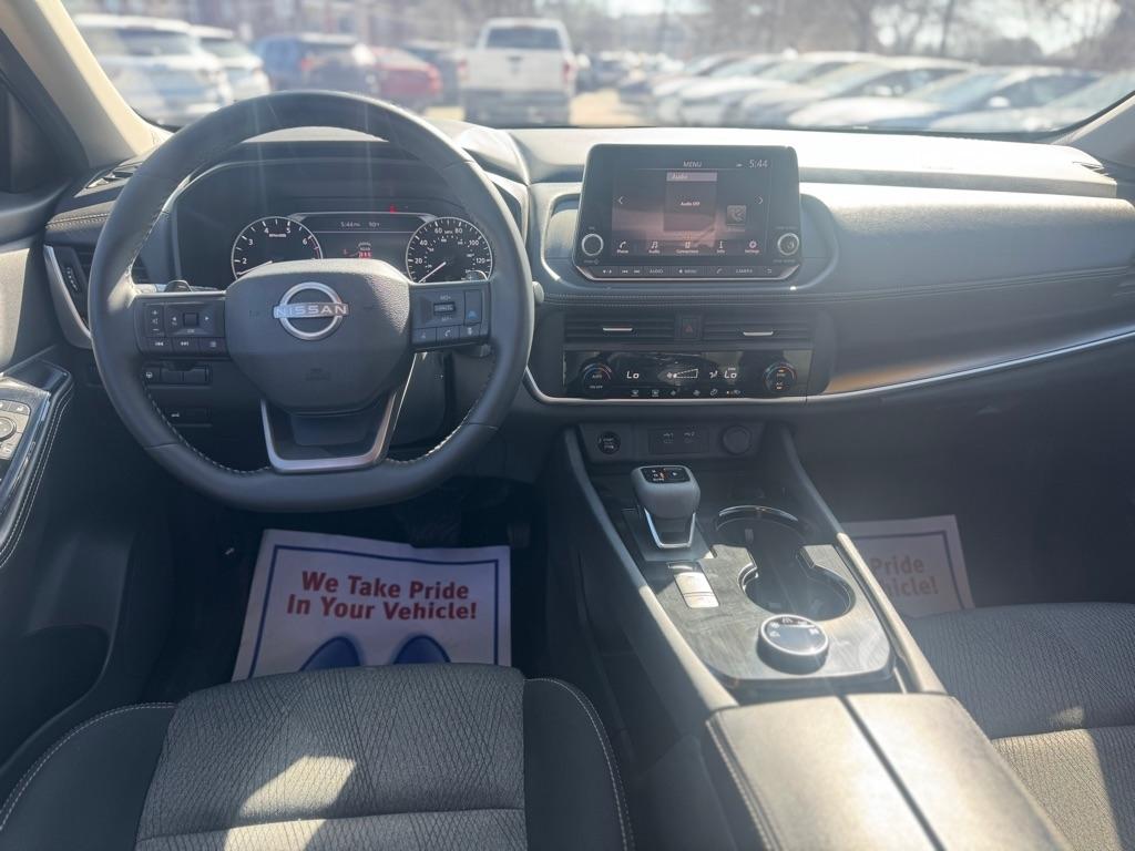 Nissan Rogue SV AWD 2025