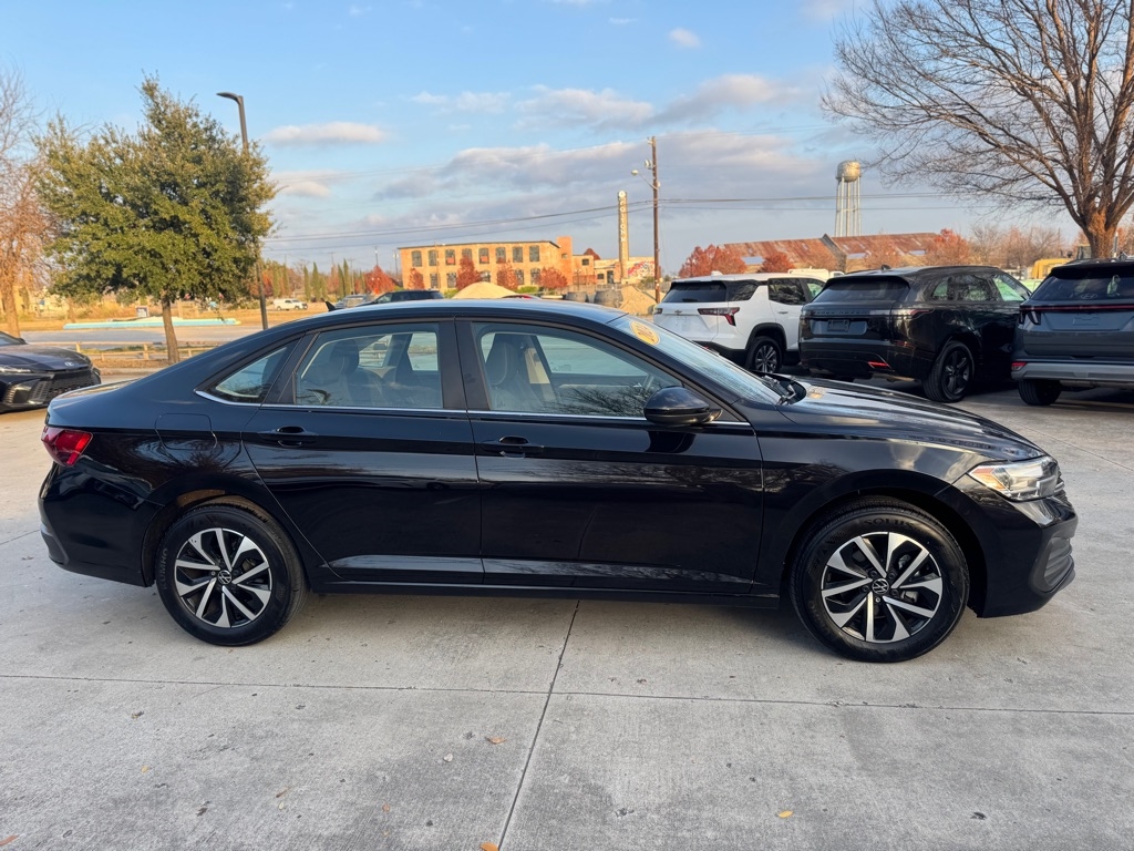 Volkswagen Jetta S 2024