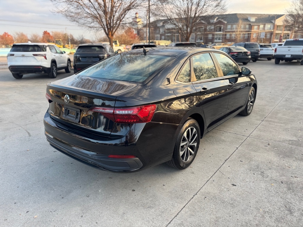 Volkswagen Jetta S 2024