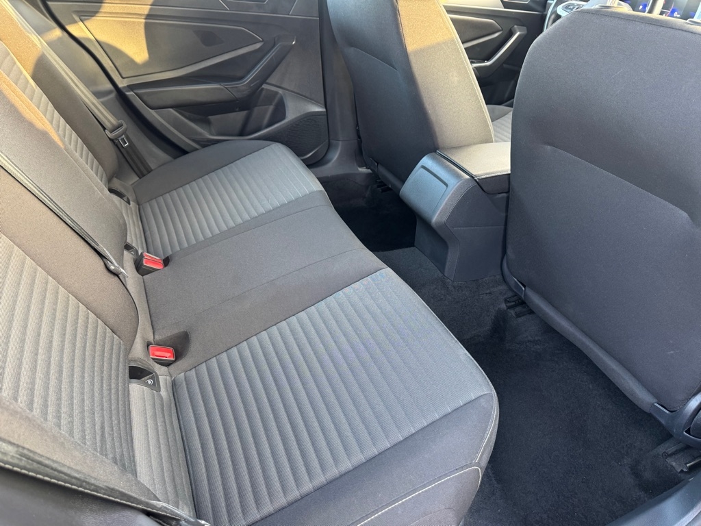 Volkswagen Jetta S 2024