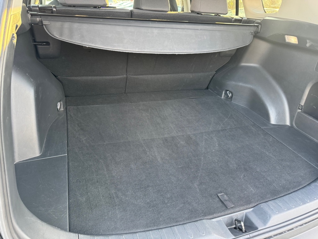 Toyota RAV4 XLE 2024