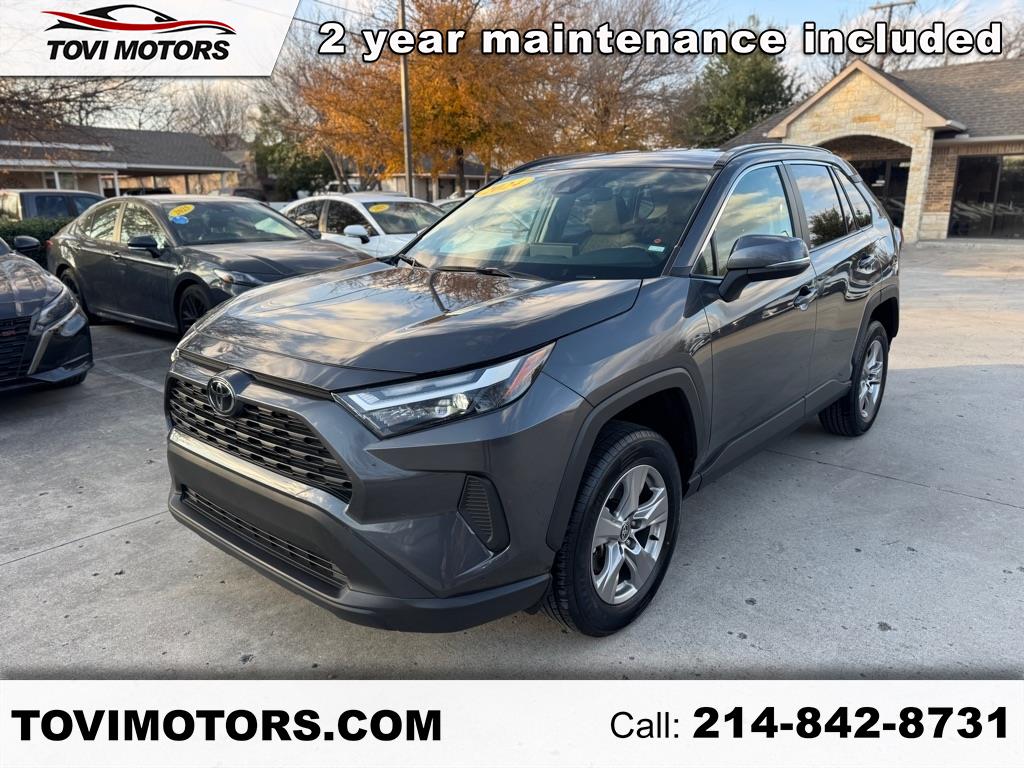 Toyota RAV4 XLE 2024