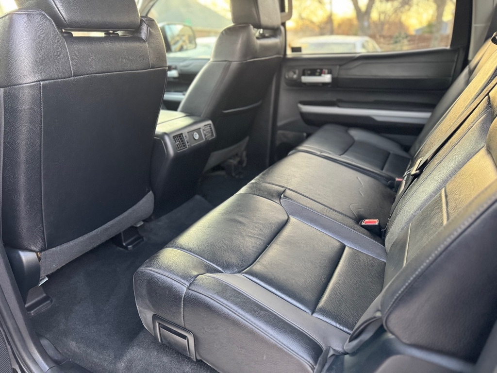Toyota Tundra Limited 5.7L CrewMax 2WD 2018