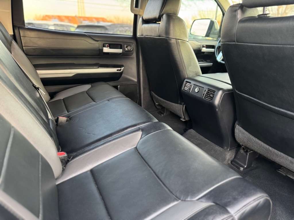 Toyota Tundra Limited 5.7L CrewMax 2WD 2018