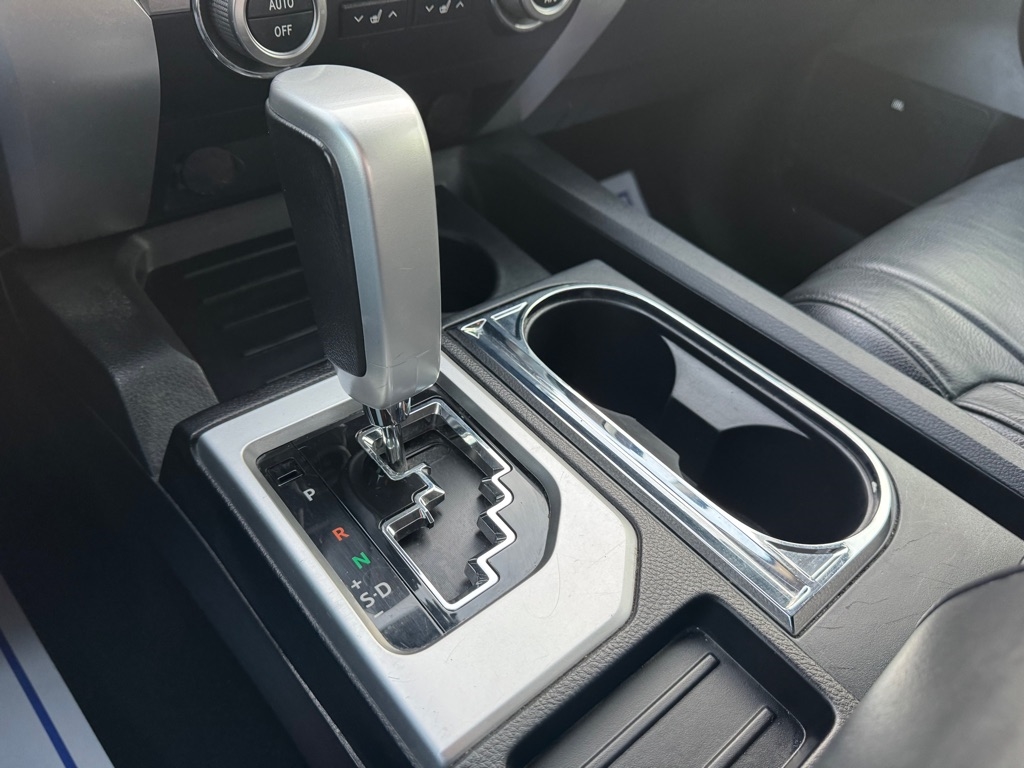 Toyota Tundra Limited 5.7L CrewMax 2WD 2018