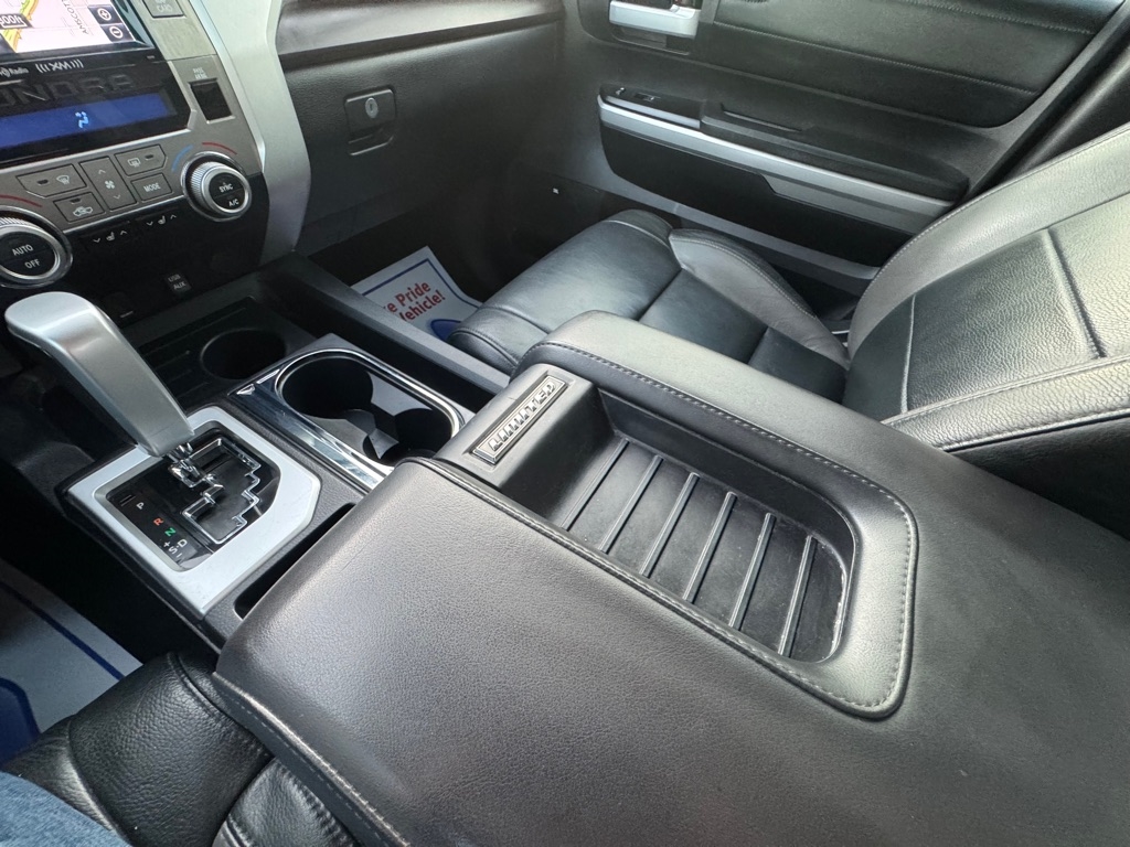 Toyota Tundra Limited 5.7L CrewMax 2WD 2018