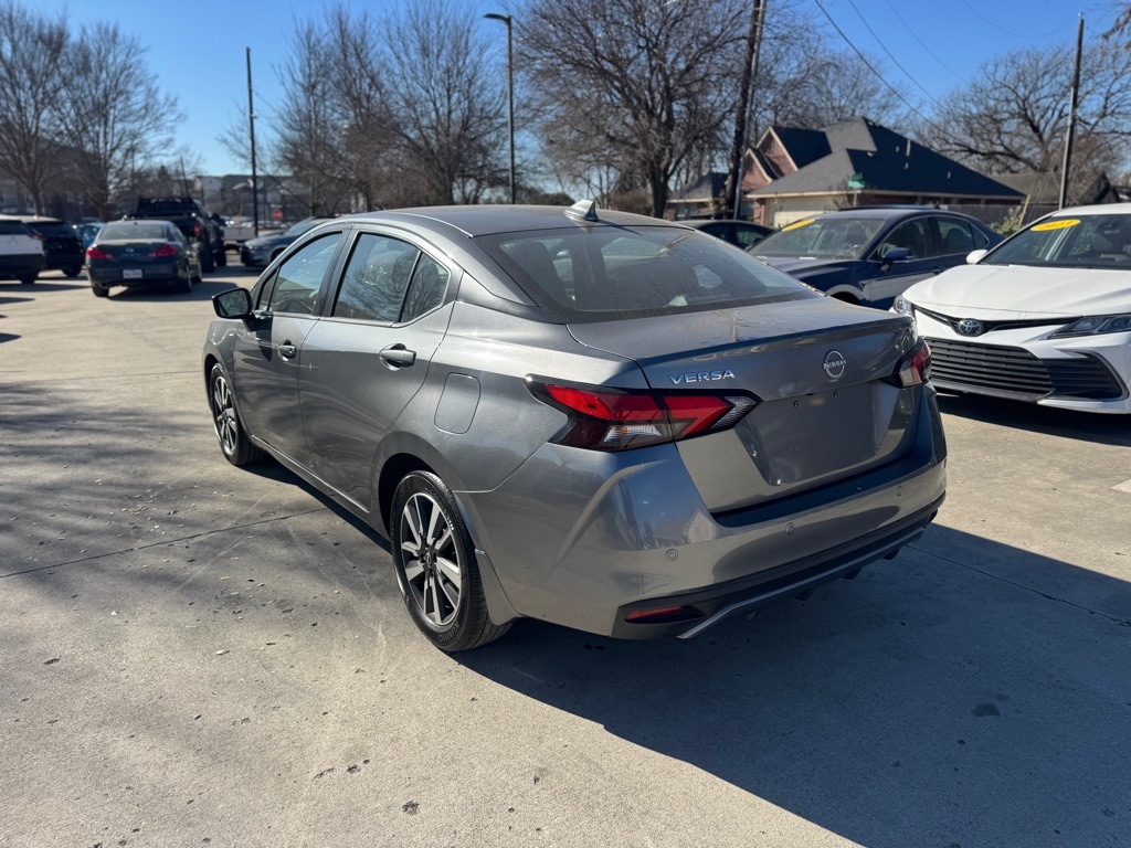 Nissan Versa SV 2025