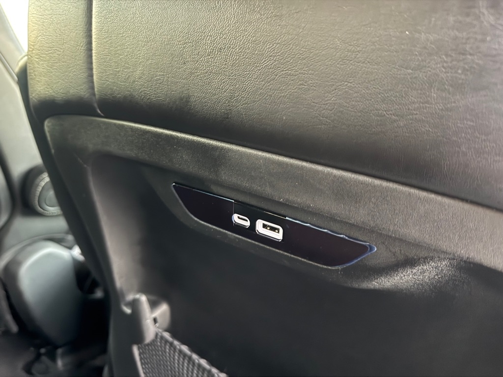 Chrysler Pacifica Select 2025