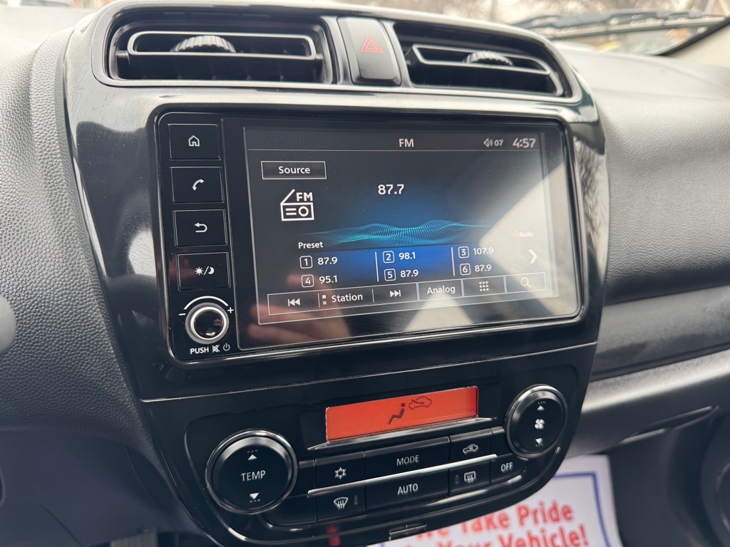 Mitsubishi Mirage ES 5M 2024