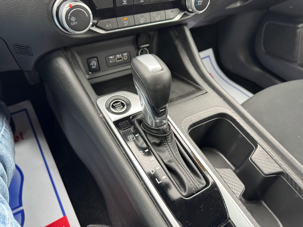 Nissan Sentra SV 2024