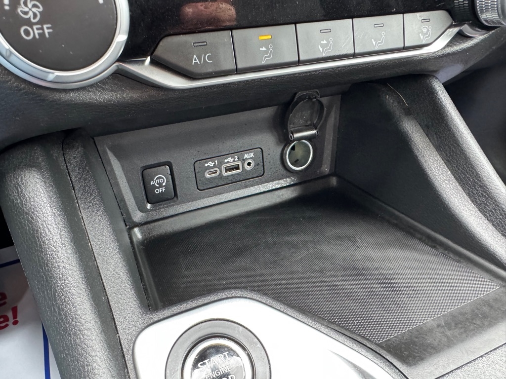 Nissan Sentra SV 2024