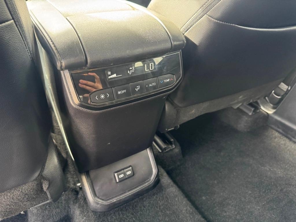 Toyota Highlander Limited AWD 2024