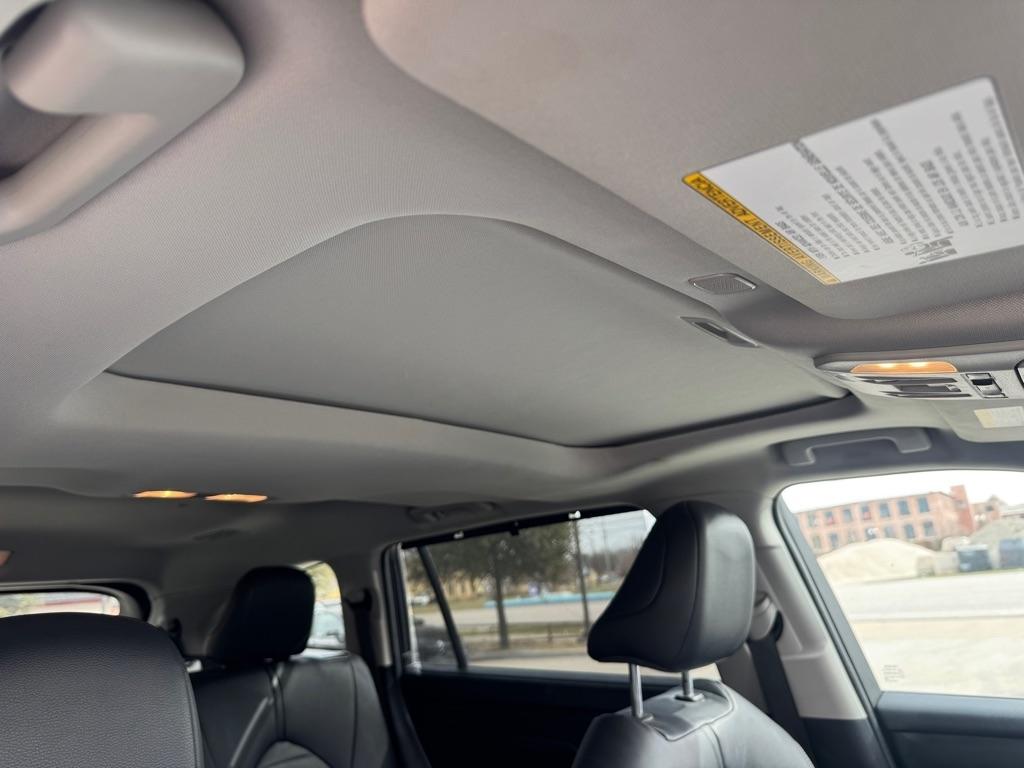 Toyota Highlander Limited AWD 2024