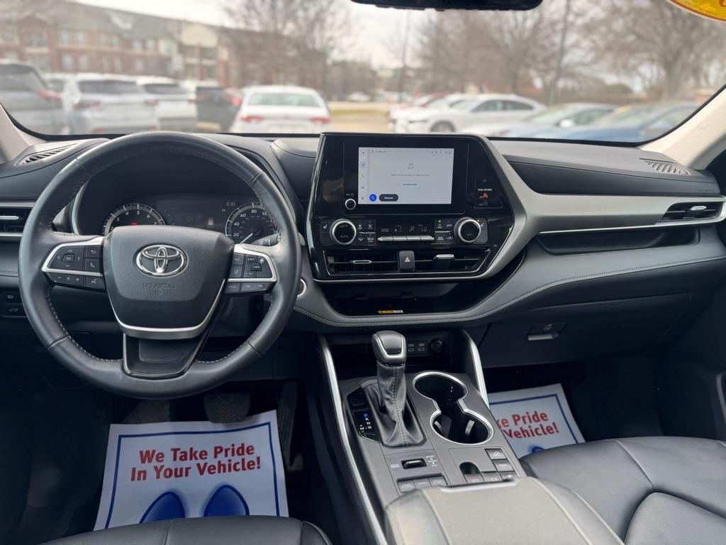 Toyota Highlander Limited AWD 2024