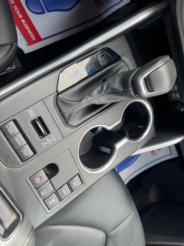 Toyota Highlander Limited AWD 2024