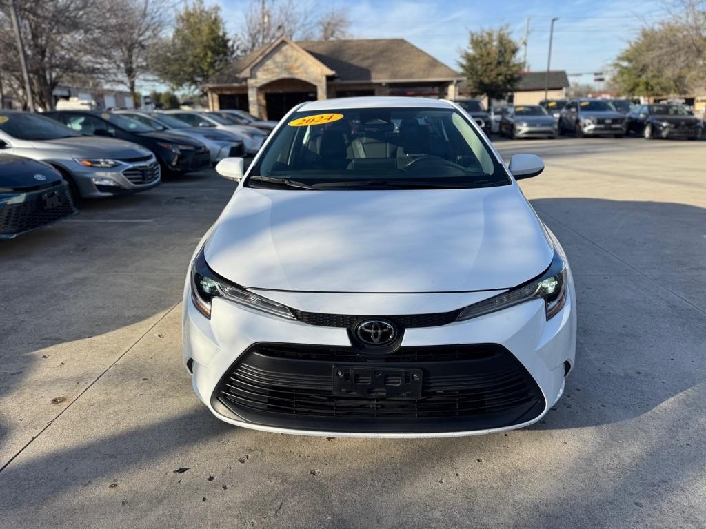 Toyota Corolla LE 2024
