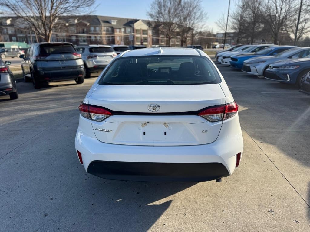 Toyota Corolla LE 2024