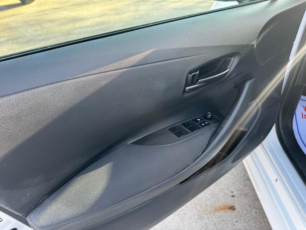 Toyota Corolla LE 2024