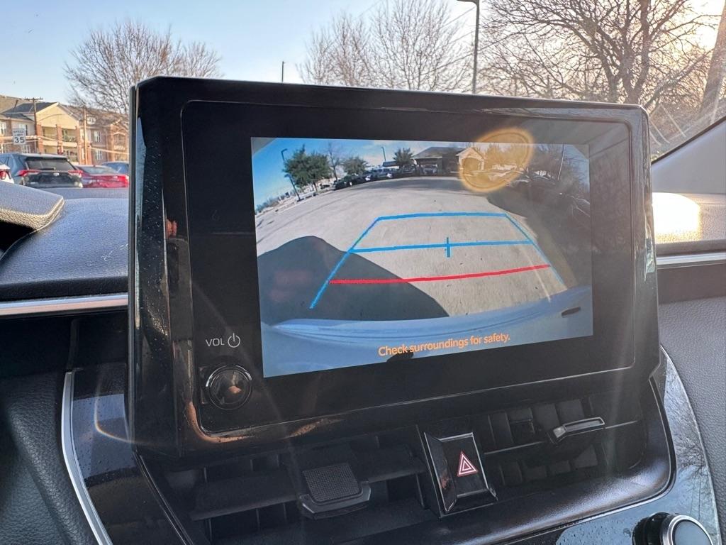 Toyota Corolla LE 2024