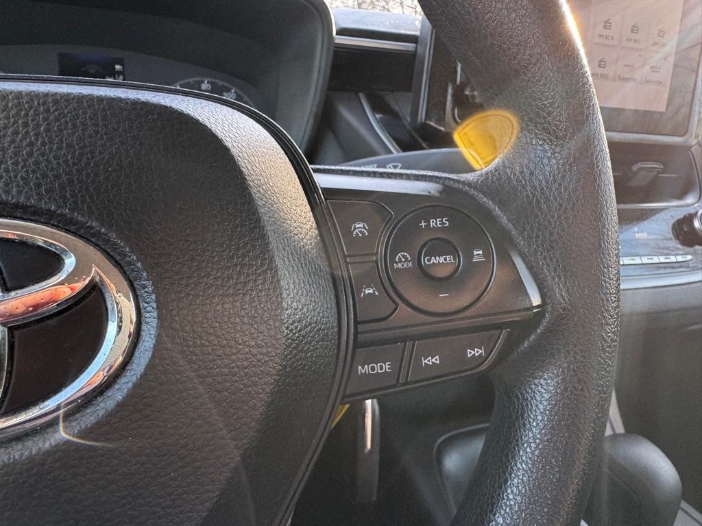 Toyota Corolla LE 2024