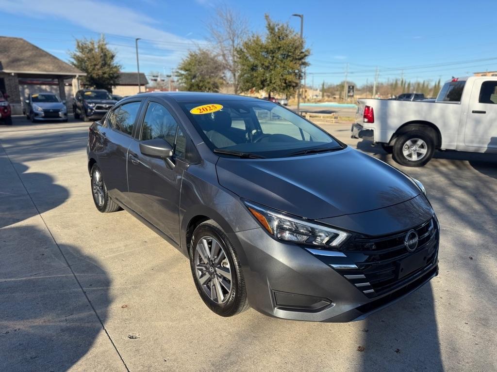 Nissan Versa SV 2025