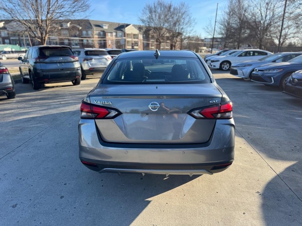 Nissan Versa SV 2025