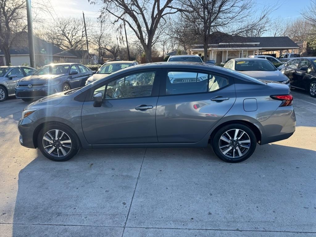 Nissan Versa SV 2025