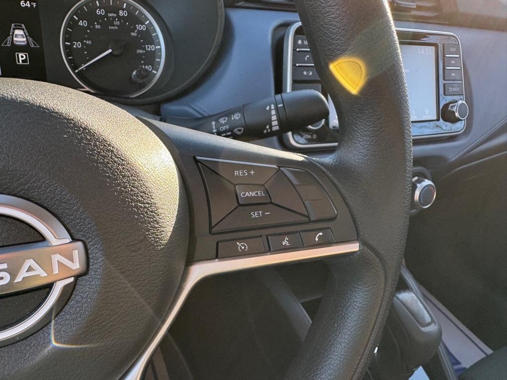 Nissan Versa SV 2025