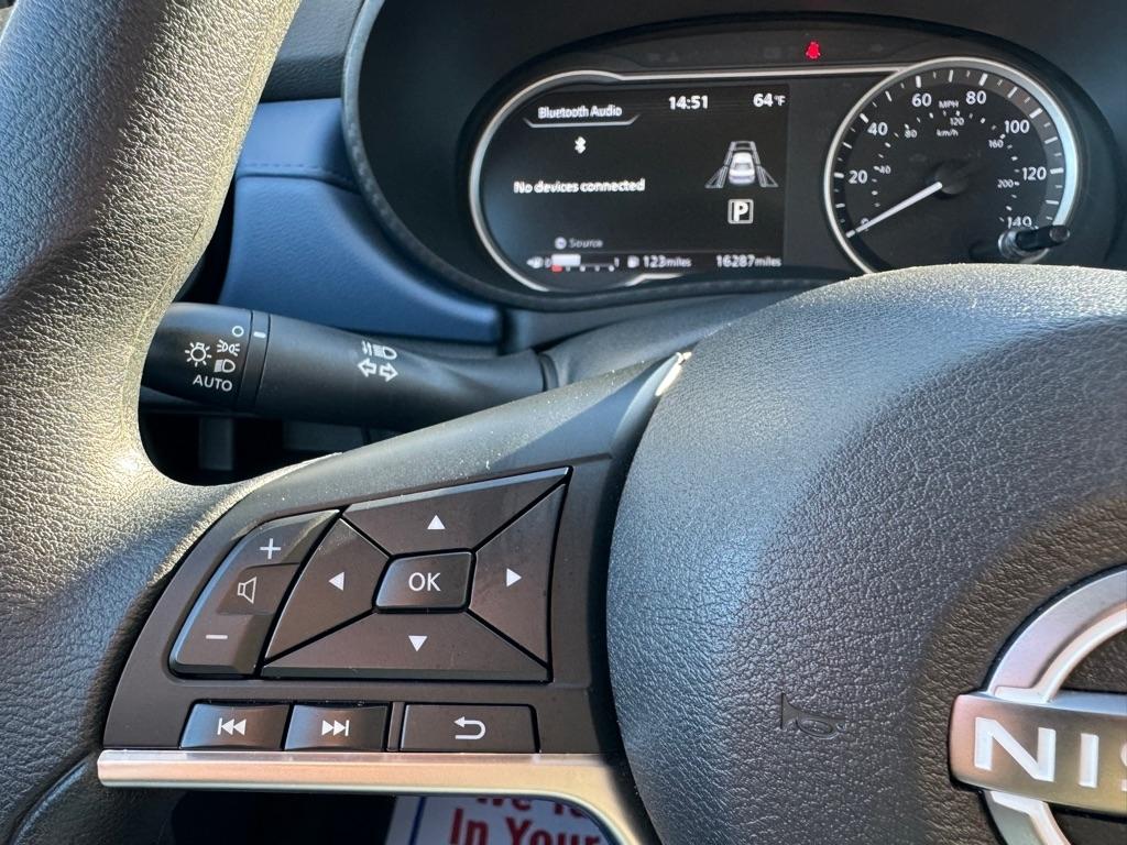 Nissan Versa SV 2025