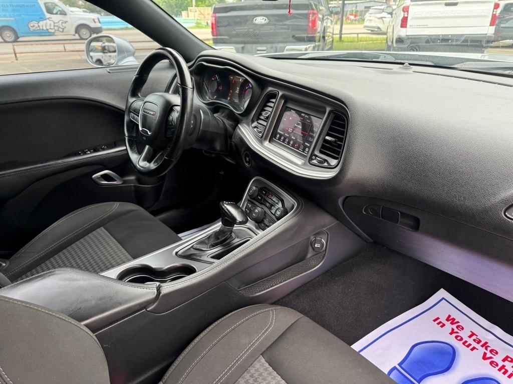 Dodge Challenger SXT 2020