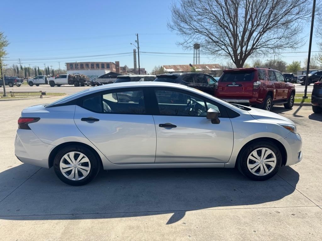 Nissan Versa S CVT 2025