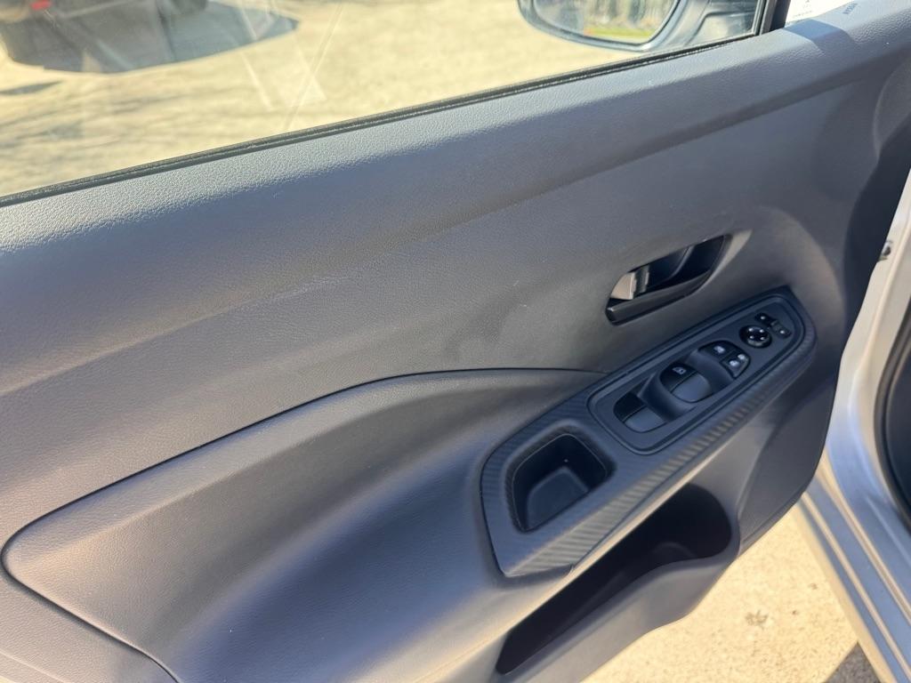 Nissan Versa S CVT 2025