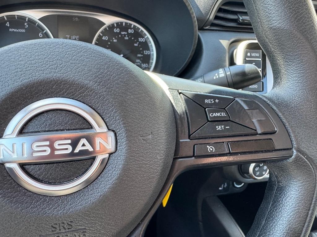 Nissan Versa S CVT 2025