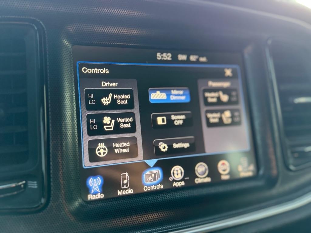 Dodge Challenger  2015