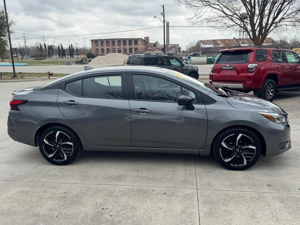 Nissan Versa SR 2024
