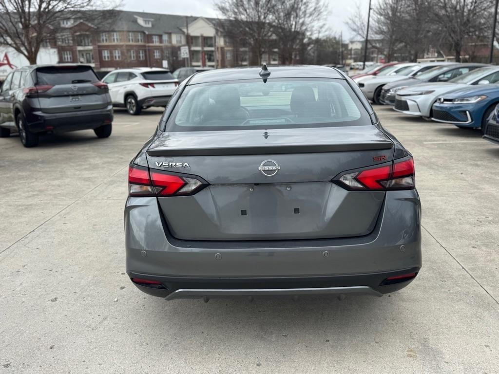 Nissan Versa SR 2024