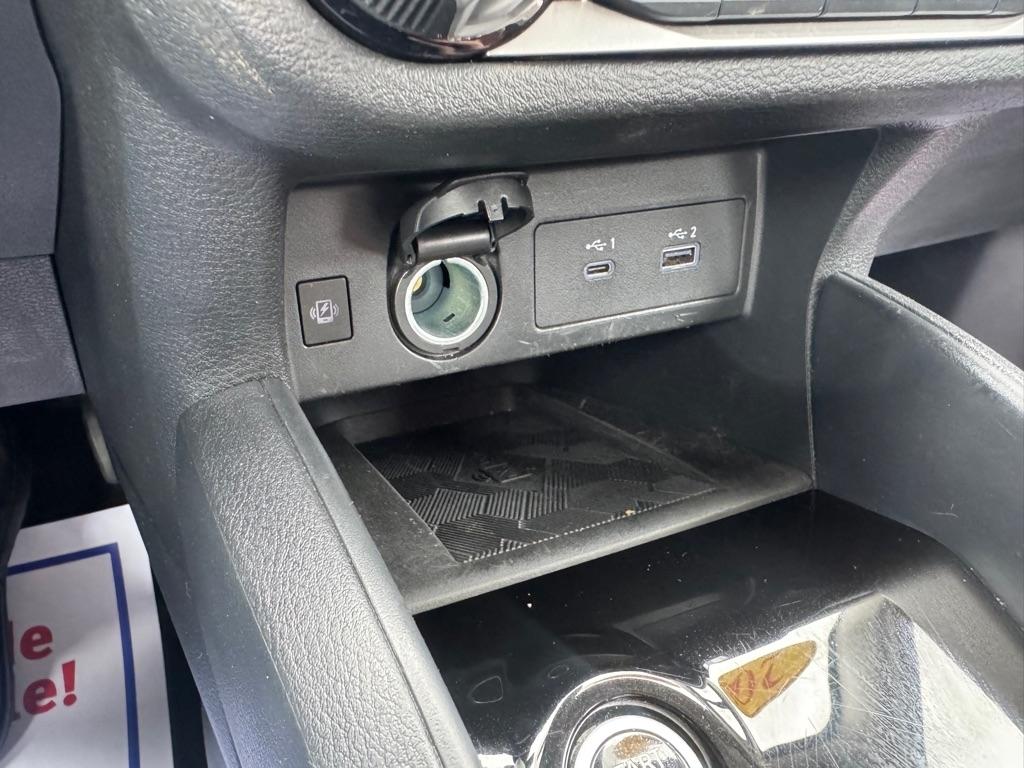 Nissan Versa SR 2024