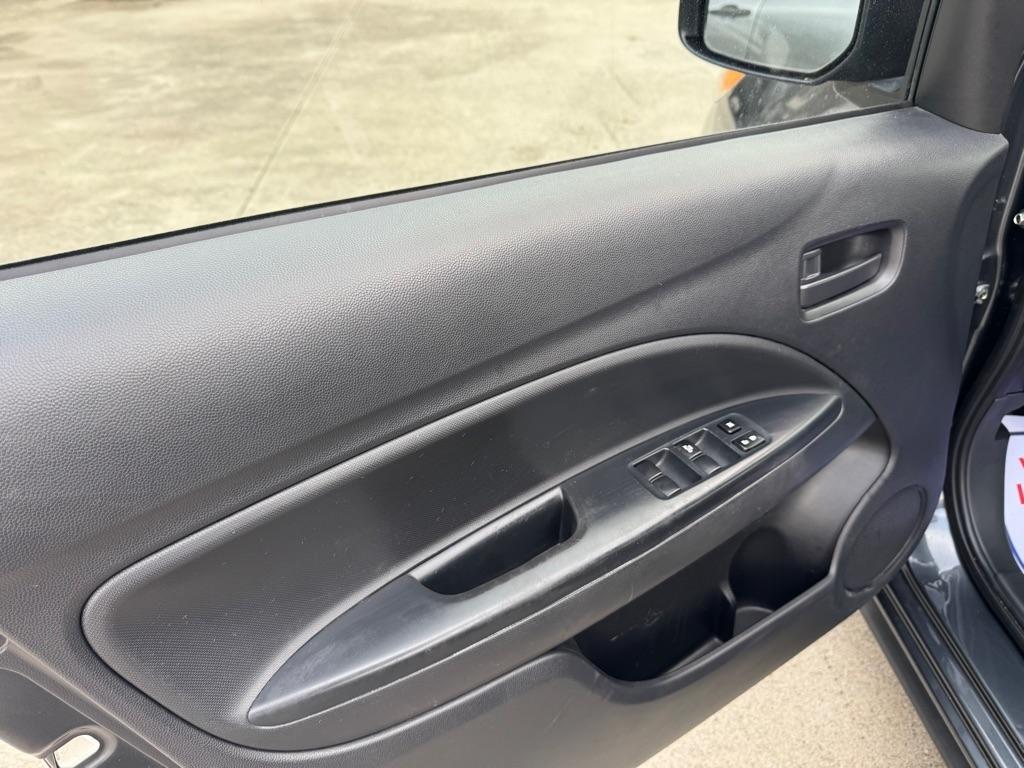 Mitsubishi Mirage ES 5M 2024