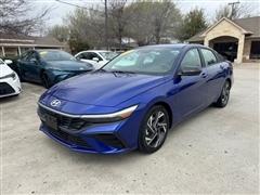 2025 Hyundai Elantra Hybrid 