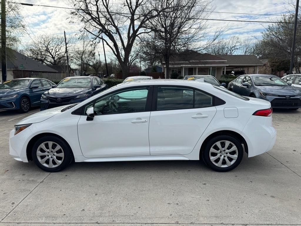 Toyota Corolla LE 2025