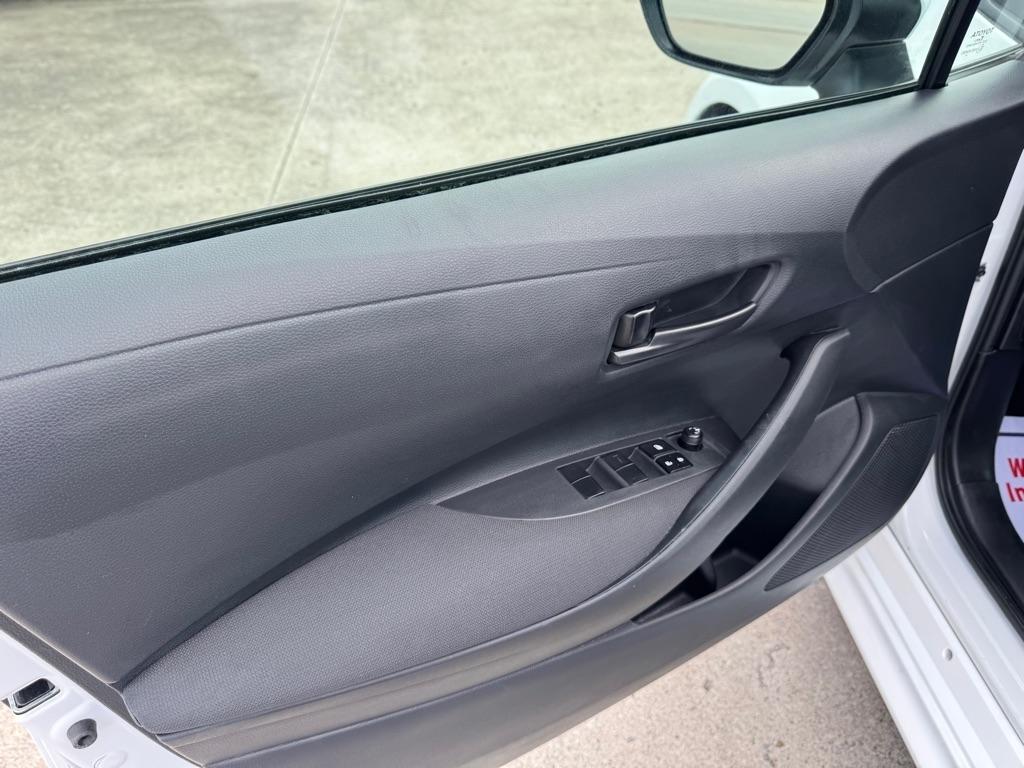 Toyota Corolla LE 2025