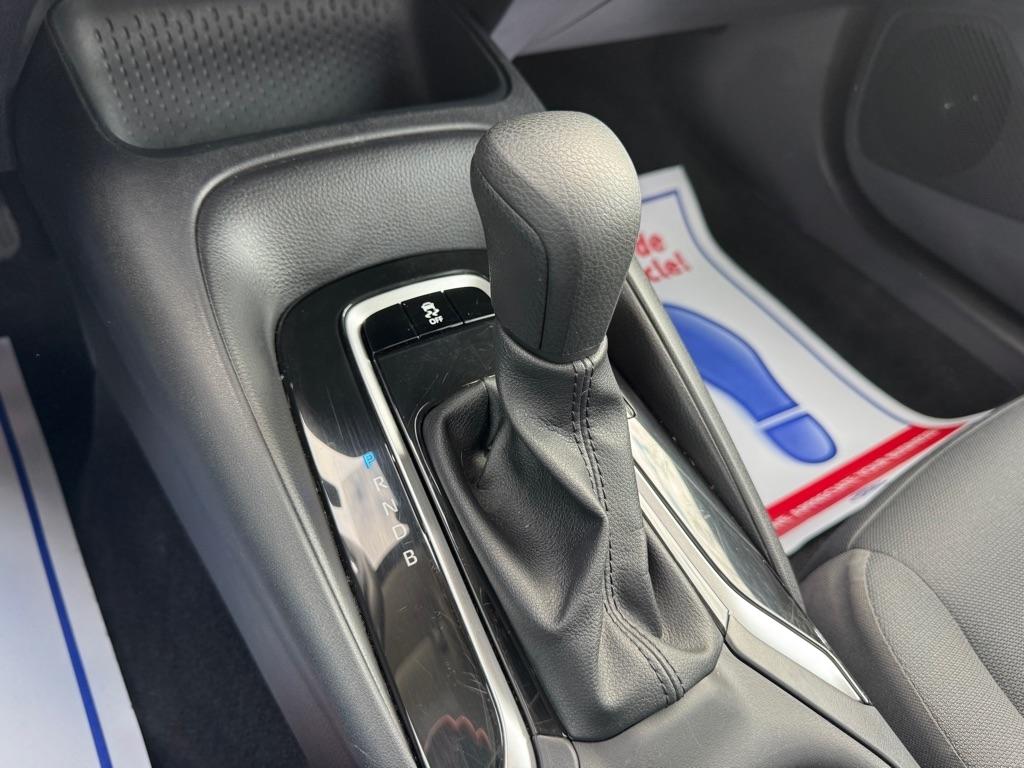 Toyota Corolla LE 2025