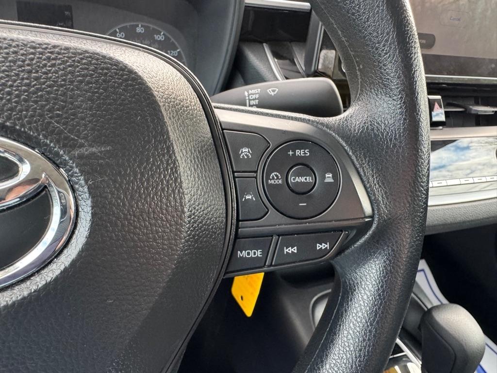 Toyota Corolla LE 2025